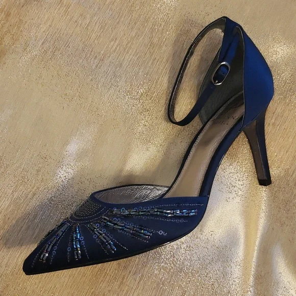 NWoT Adrianna Papell Navy Blue Satin Beaded Pointed Toe Pump, Size 7.5 - Picture 2 of 16